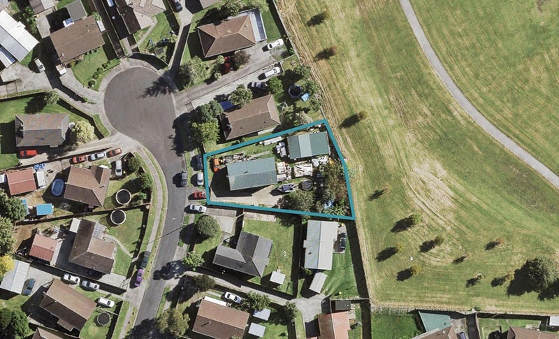 20 Southview Place, Wattle Downs, Auckland - Carousel 1