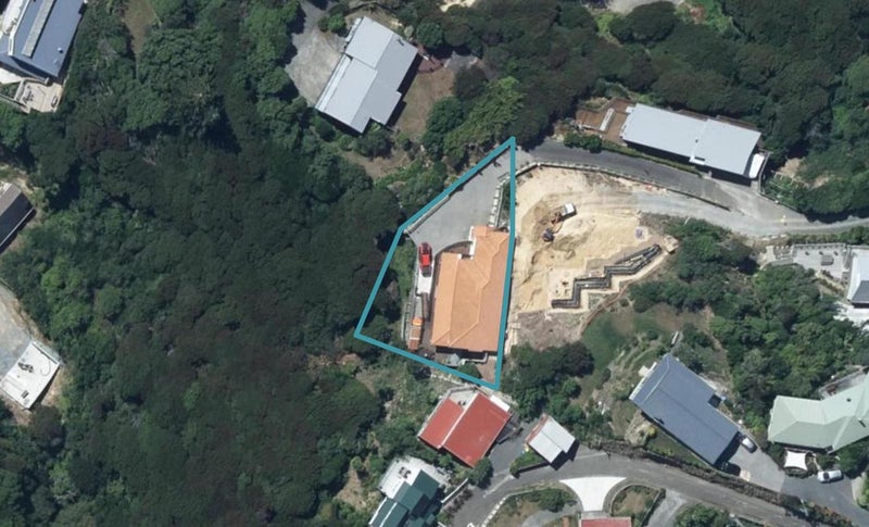 12D KAHU RD, PAREMATA, PORIRUA - Carousel 1