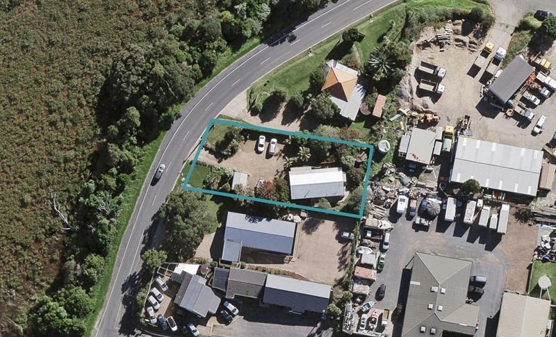 42 Wharf Road, Ostend, Waiheke Island - Carousel 1