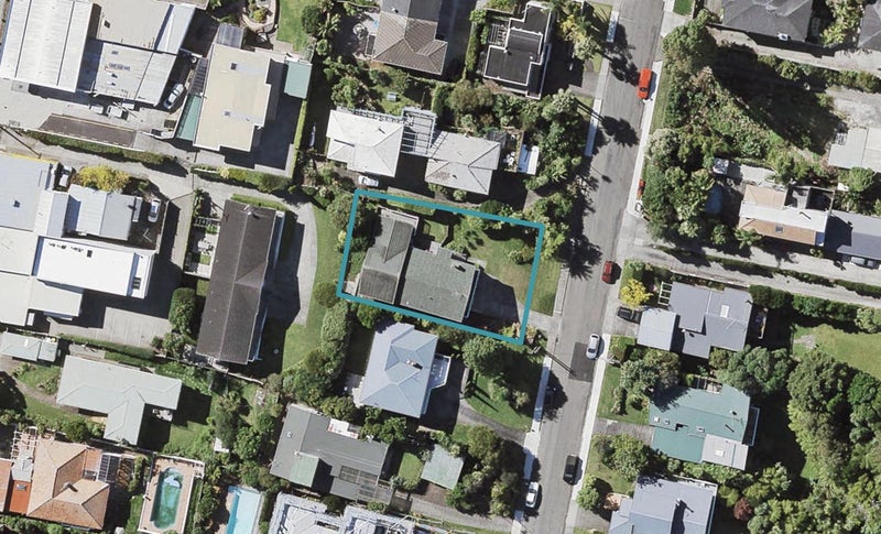 41 Parr Terrace, Castor Bay, Auckland - Carousel 1