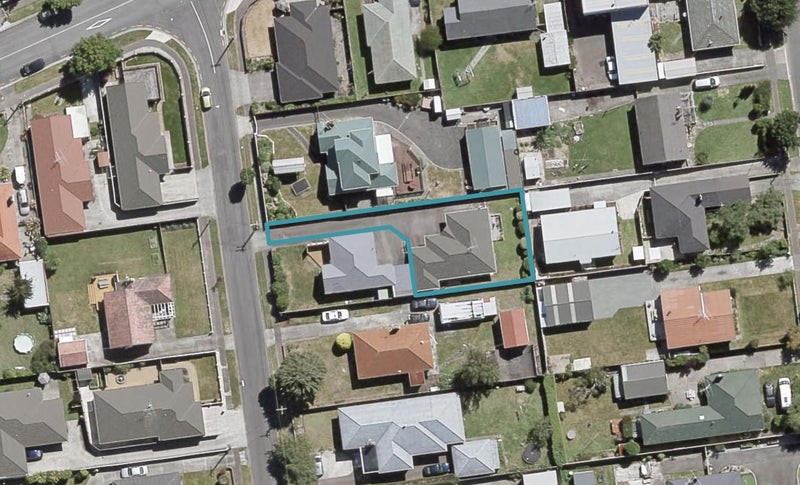 15A Massey Street, Elderslea, Upper Hutt - Carousel 1