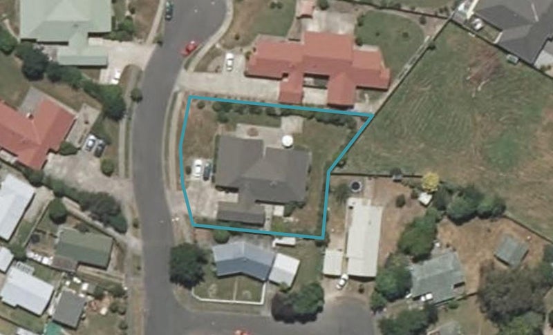 14 Kebbell Avenue, Levin, Levin - Carousel 1