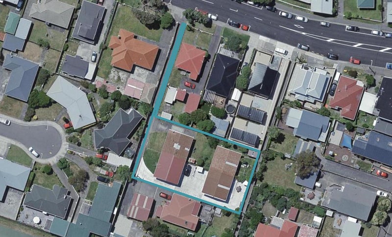 2/40 Camperdown Road, Miramar, Wellington - Carousel 1