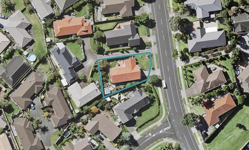 47 Nicholas Road, Somerville, Manukau - Carousel 1