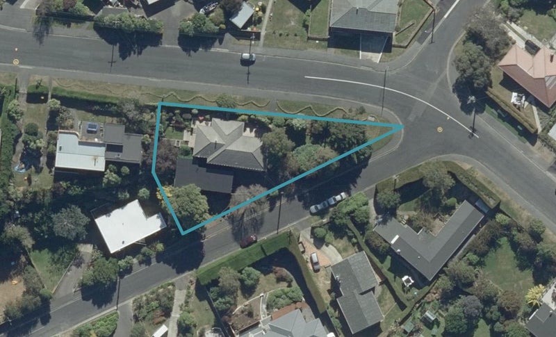 40 Dunrobin Street, Waverley, Dunedin - Carousel 1
