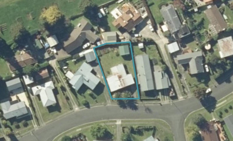 12 Waianiwa Place, Tokoroa, Tokoroa - Carousel 1