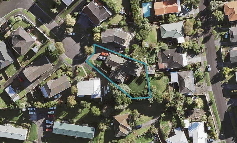 10 Penbury Place, New Windsor, Auckland - Carousel 1