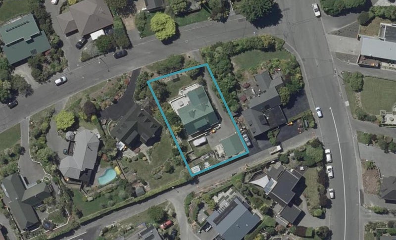 3 Petworth Place, Westmorland, Christchurch - Carousel 1