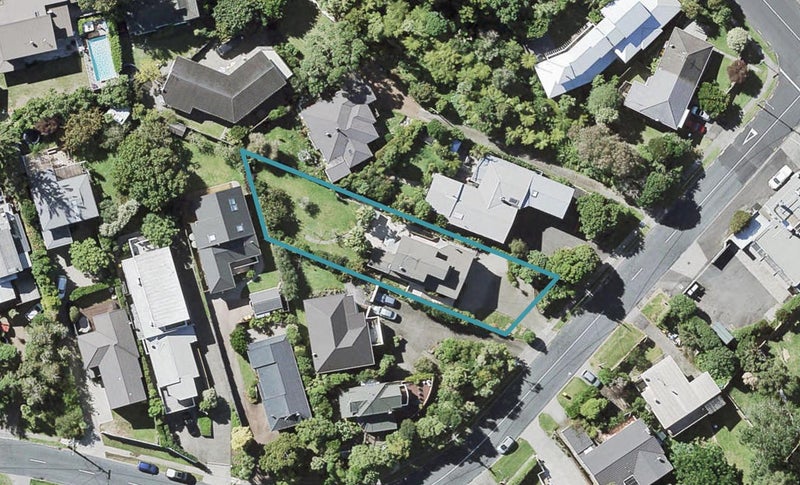 13 Channel View Road, Campbells Bay, Auckland - Carousel 1