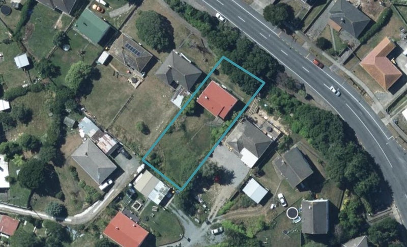 128 Champion Street, Cannons Creek, Porirua - Carousel 1