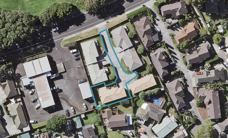 6/191 Gills Road, Half Moon Bay, Auckland - Carousel 1