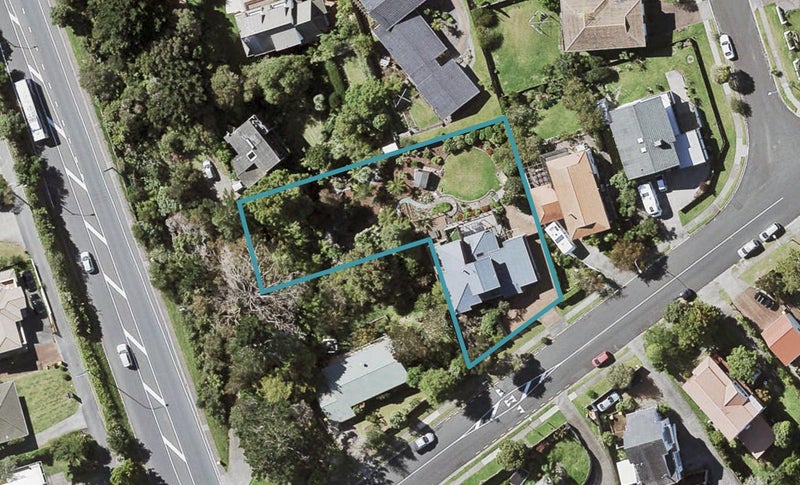 164 Oaktree Avenue, Browns Bay, Auckland - Carousel 1