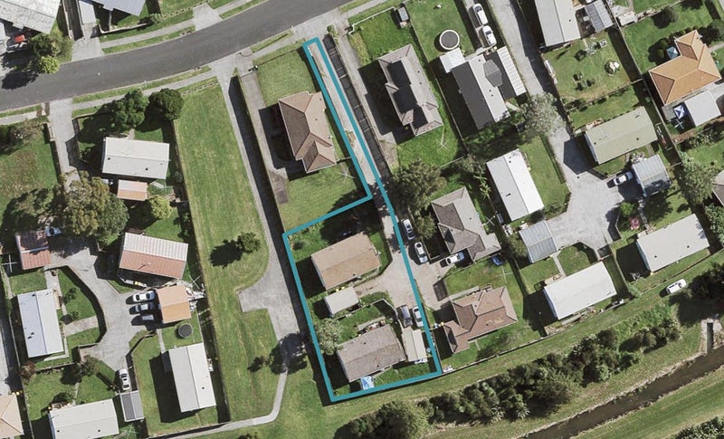 68 Trimdon Street, Randwick Park, Auckland - Carousel 1
