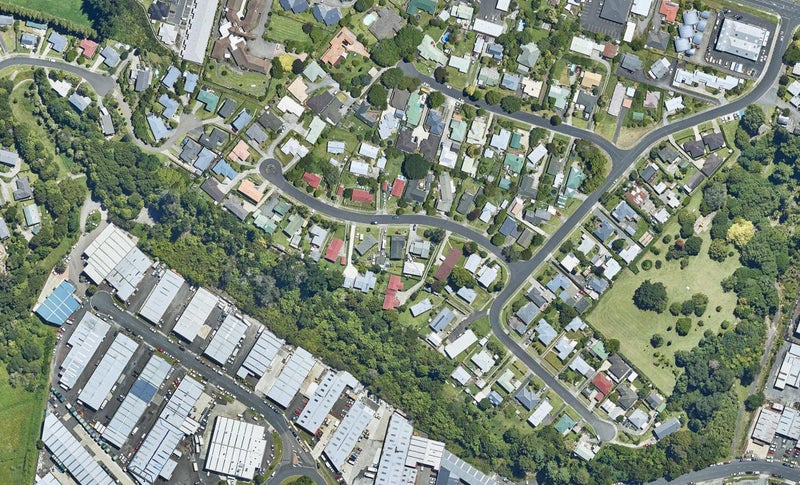 11A Redmond Street, Judea, Tauranga - Carousel 1