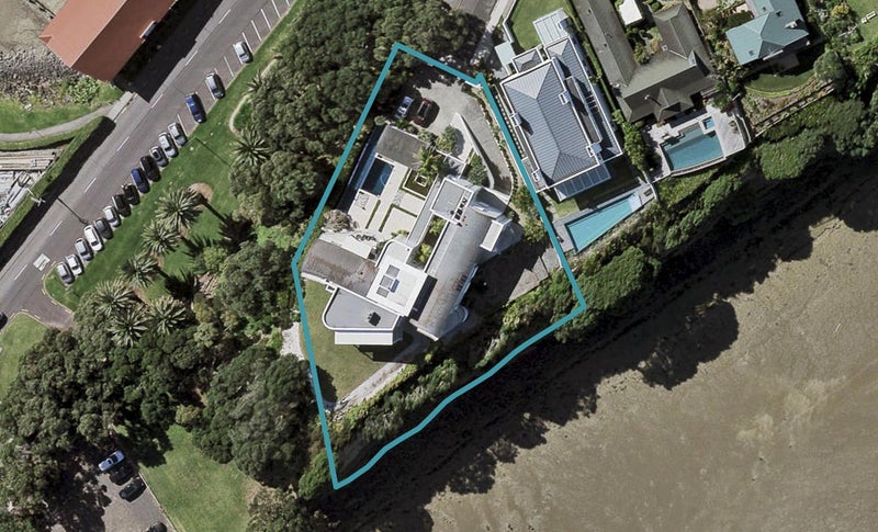 1/12 Marine Terrace, Bayswater, Auckland - Carousel 1