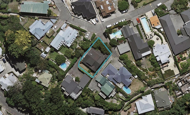 44 Cameron Road, Bluff Hill, Napier - Carousel 1
