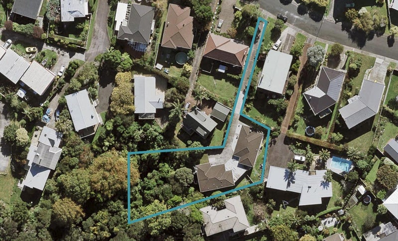 1/12 James Evans Drive, Northcote, Auckland - Carousel 1