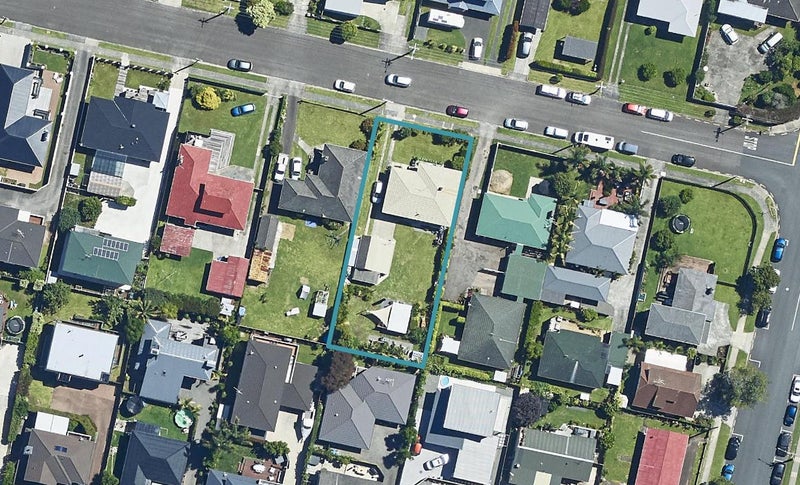 23 Rushton Avenue, Otumoetai, Tauranga - Carousel 1