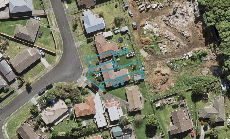 9B Welby Place, Mangere, Auckland - Carousel 1