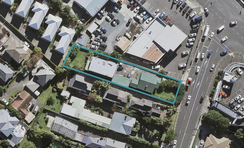 2/236 Campbell Road, Greenlane, Auckland - Carousel 1