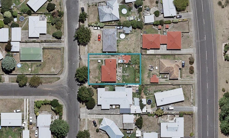 10 Stonehaven Street, Flaxmere, Hastings - Carousel 1