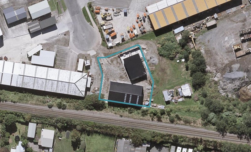 5 Bridle Street, Waiwhakaiho, New Plymouth - Carousel 1
