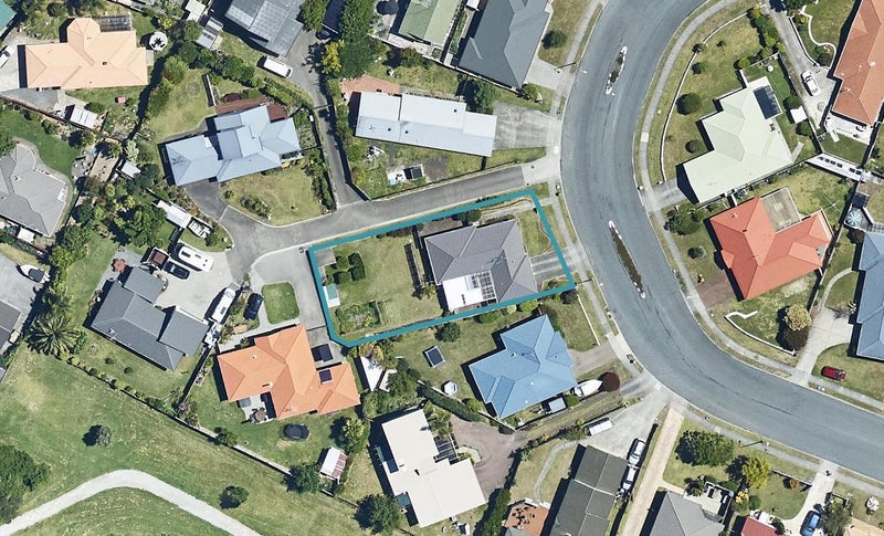 84 Dalton Drive, Papamoa Beach, Papamoa - Carousel 1