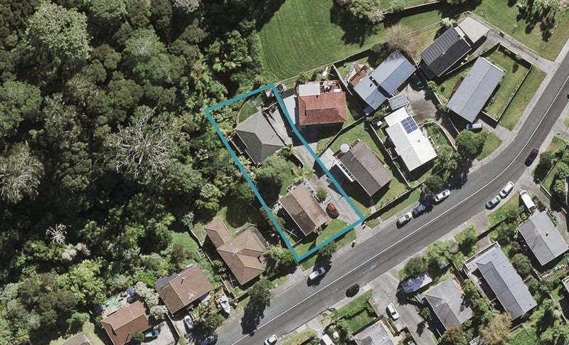 1/128 Spinella Drive, Bayview, Auckland - Carousel 1