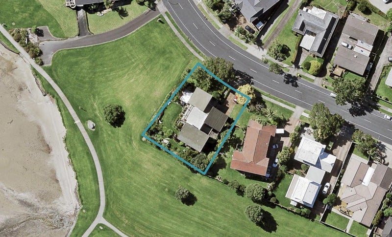 18 Bramley Drive, Farm Cove, Auckland - Carousel 1