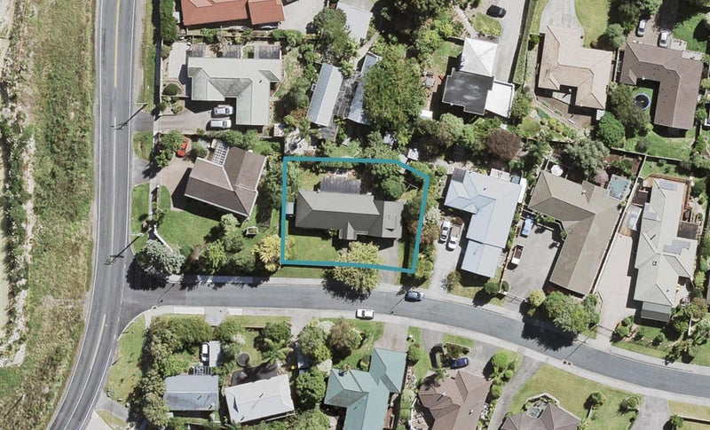 4 Patsy O'Hara Place, Swanson, Auckland - Carousel 1