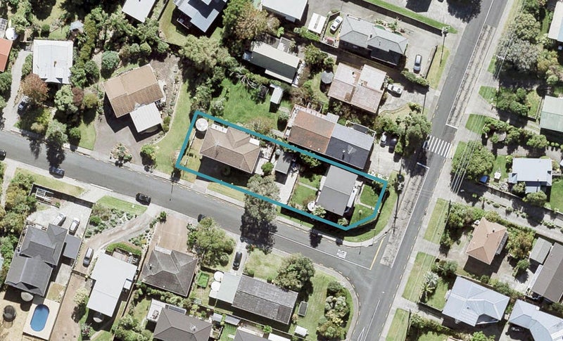 18 Stanmore Bay Road, Stanmore Bay, Whangaparaoa - Carousel 1