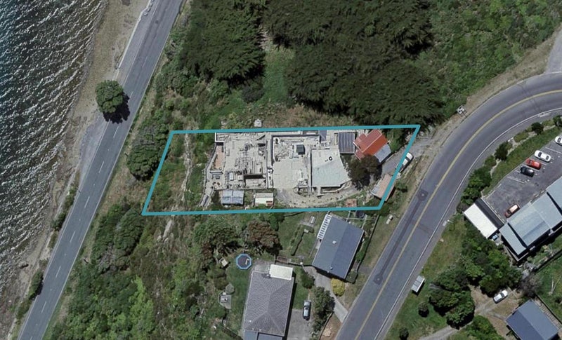 5 Akaroa Drive, Maupuia, Wellington - Carousel 1