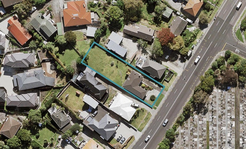 261 Hillsborough Road, Hillsborough, Auckland - Carousel 1