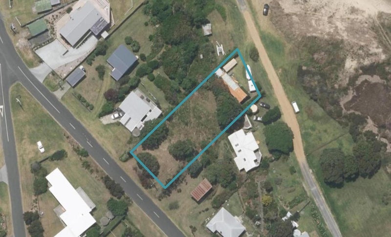 7 Lincoln Street, Mangawhai Heads, Mangawhai - Carousel 1