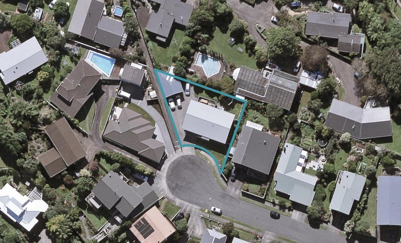 20 Longview Drive, Merrilands, New Plymouth - Carousel 1
