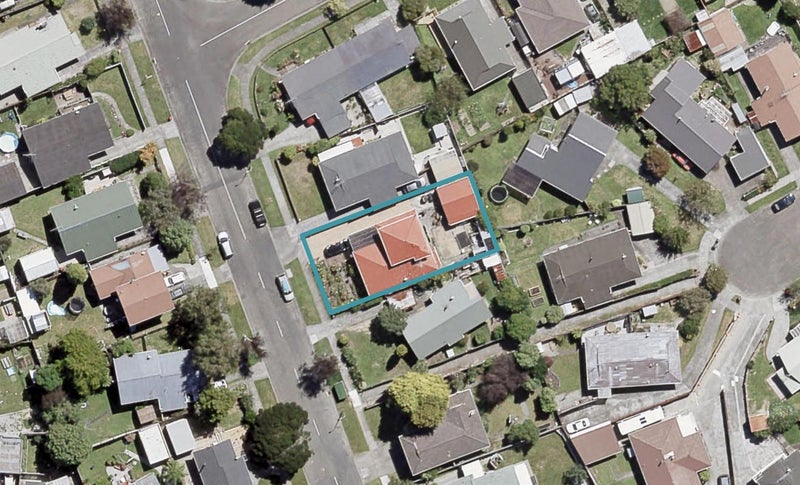 6 Tacoma Drive, Totara Park, Upper Hutt - Carousel 1