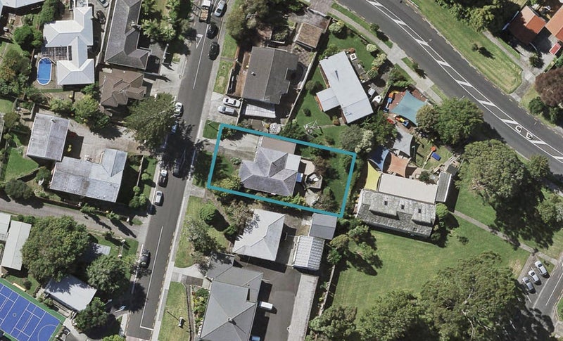 90 Udys Road, Pakuranga, Auckland - Carousel 1