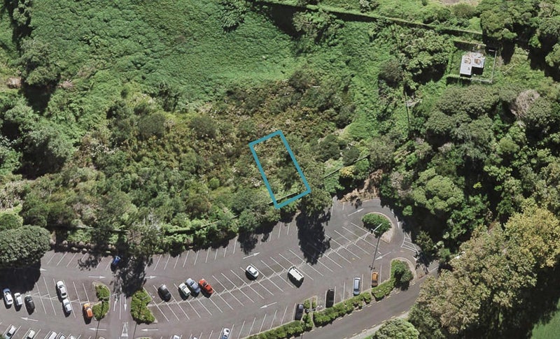 20 Pump House Lane, Three Kings, Auckland - Carousel 1