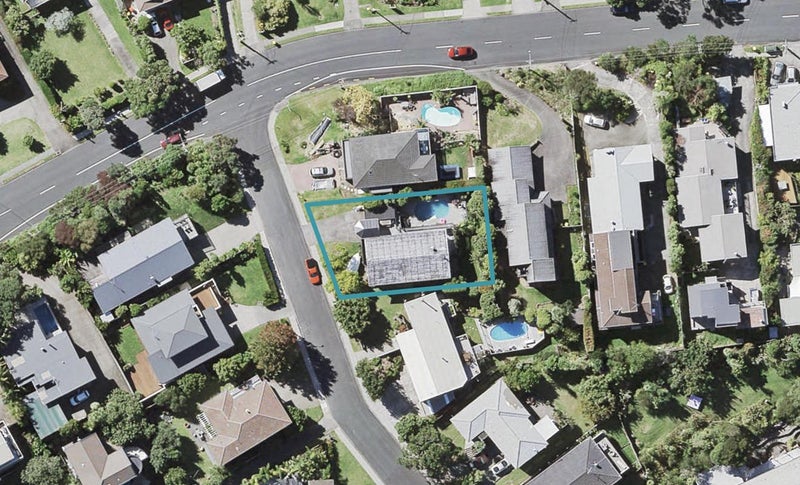 4 Kilduff Place, Mairangi Bay, Auckland - Carousel 1