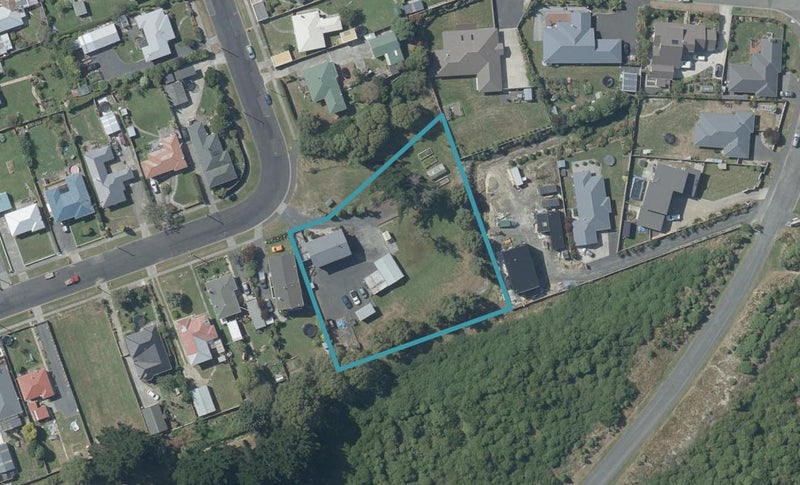 27 Vulcan Road, Waldronville, Dunedin - Carousel 1