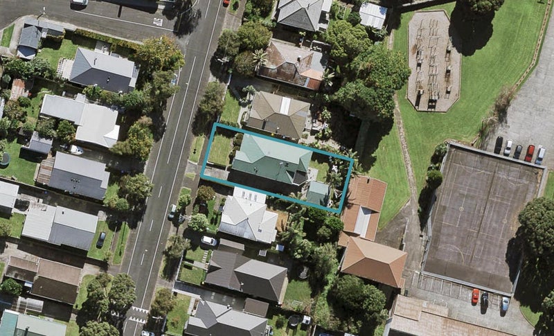 44 Pine Street, Mount Eden, Auckland - Carousel 1