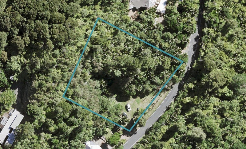 203 Shaw Road, Titirangi, Auckland - Carousel 1