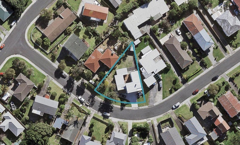 6 Marcel Place, Glenfield, Auckland - Carousel 1