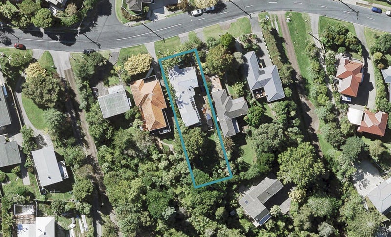32 Channel View Road, Campbells Bay, Auckland - Carousel 1