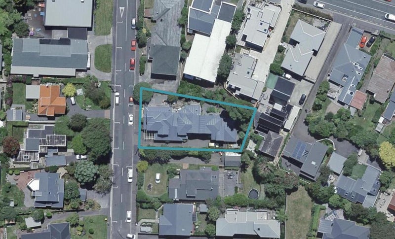 5B Ngatoto Street, Khandallah, Wellington - Carousel 1