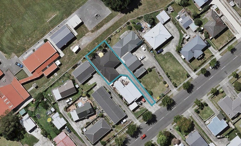 912A Willowpark Road North, Mayfair, Hastings - Carousel 1