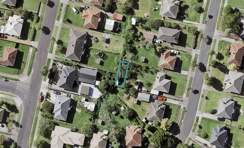 9/10 Evandale Street, Glen Innes, Auckland - Carousel 1