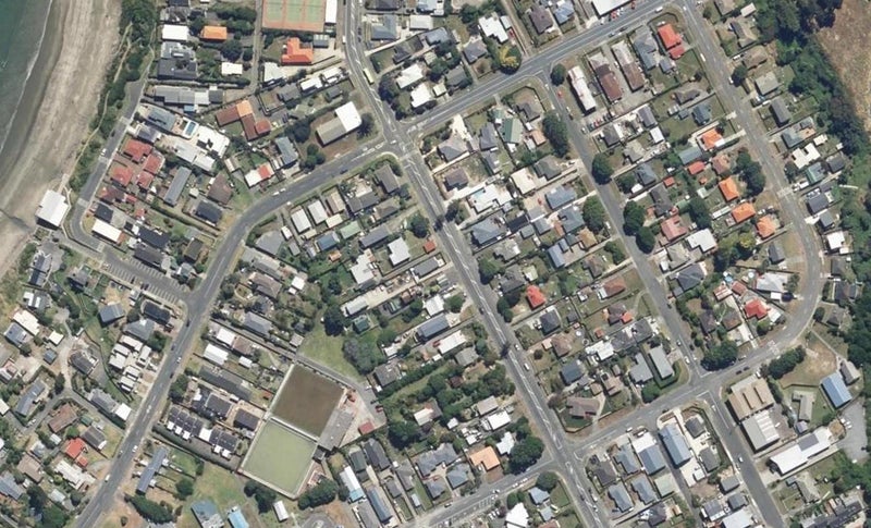 42 Main Road, Titahi Bay, Porirua - Carousel 1