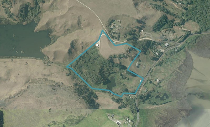 39 Lake Road, Kawhia, Kawhia - Carousel 1