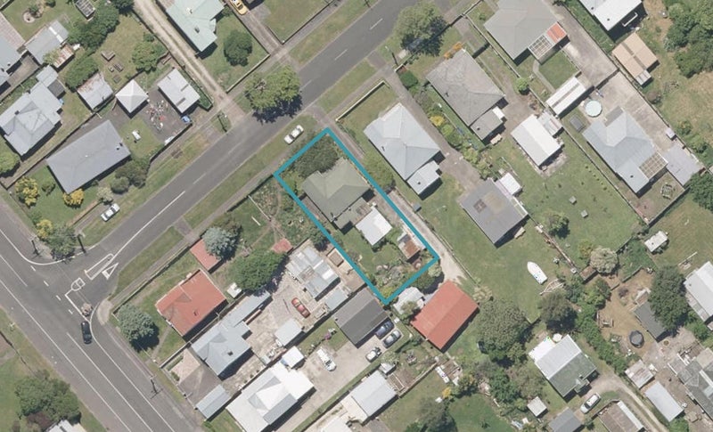 4 Talbot Street, Whanganui East, Whanganui - Carousel 1